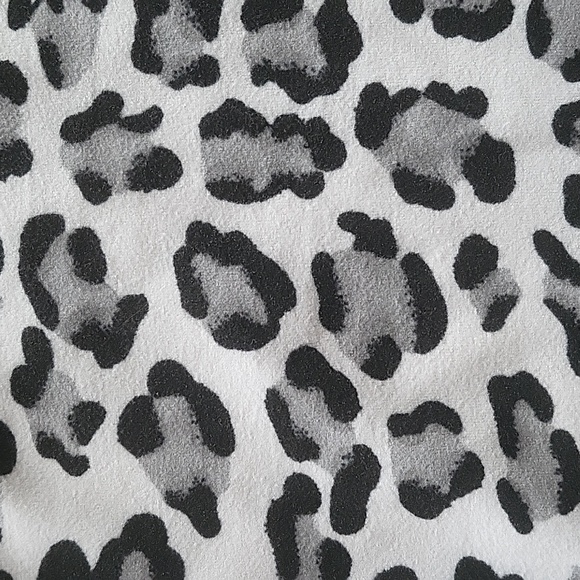 Betsy Johnson Leopard Leggings - Picture 3 of 4